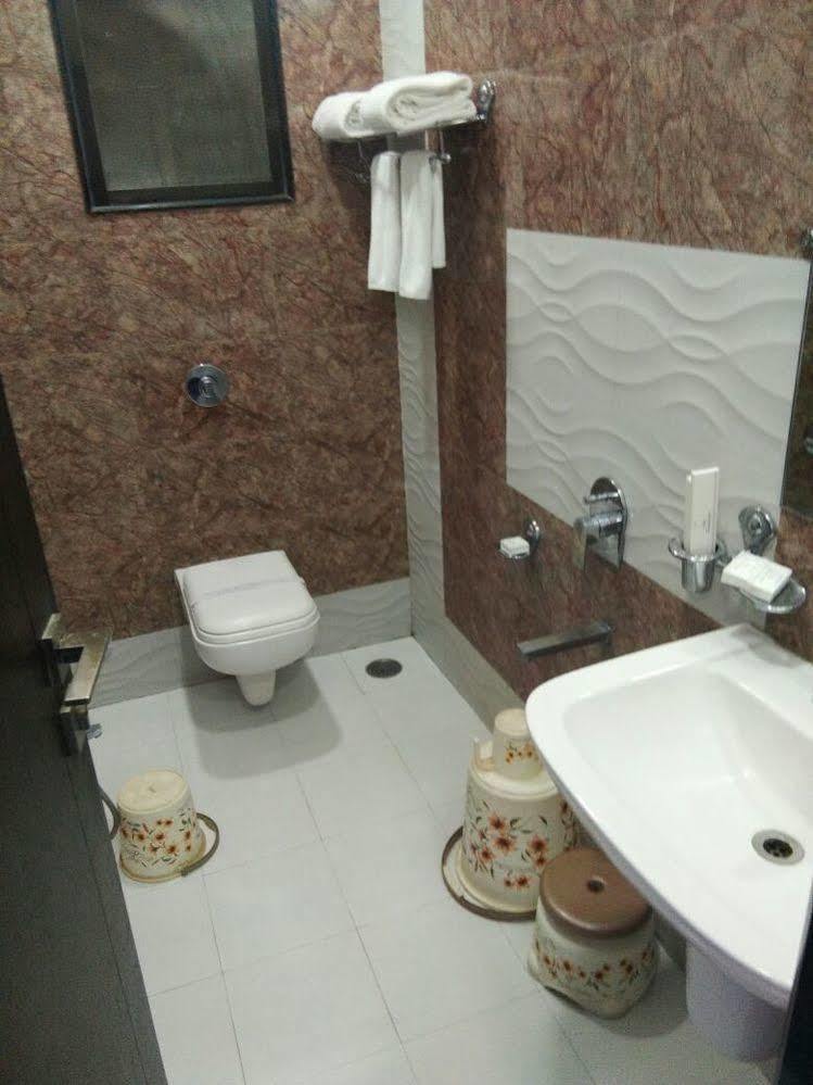 Hotel Jp International Aurangabad  Ngoại thất bức ảnh
